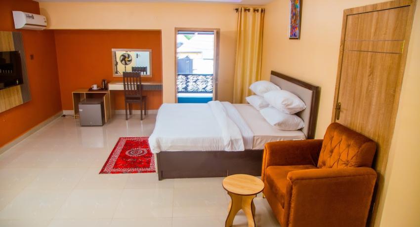 Super Royal (Mmedara) 202