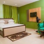 Royal (Emmanuel) 201