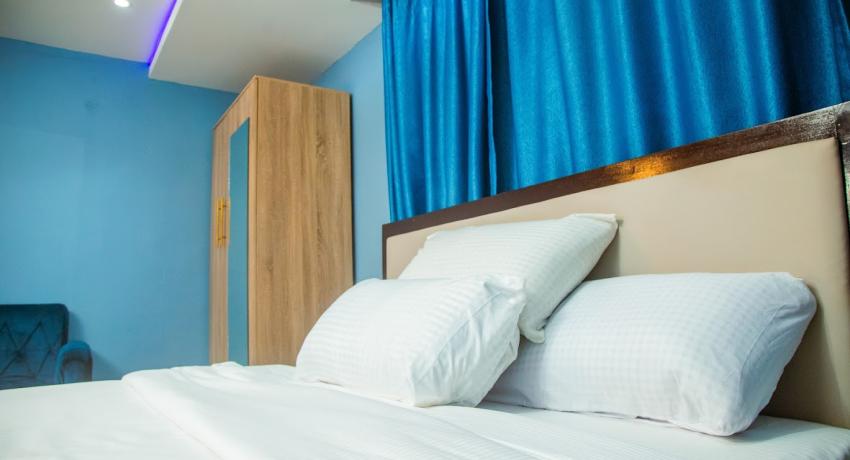 Deluxe (Arit Mma) 101