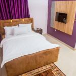 Standard (Cross River) 205